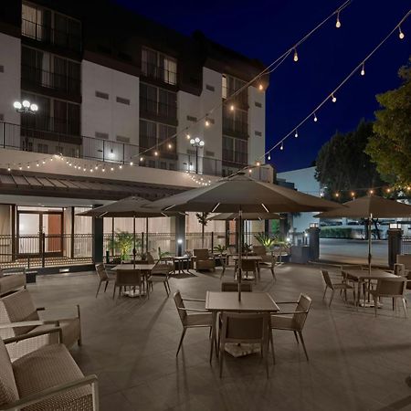 Courtyard San Jose Airport Hotel Bagian luar foto