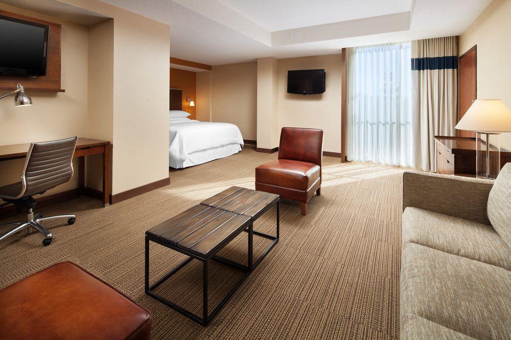Courtyard San Jose Airport Hotel Bagian luar foto