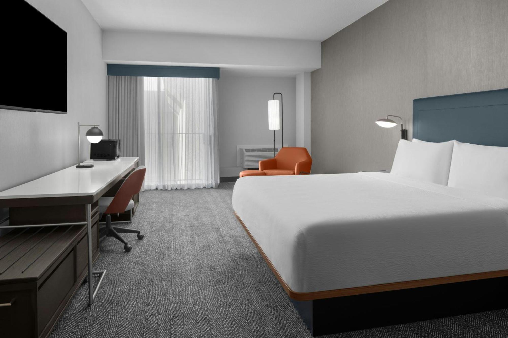 Courtyard San Jose Airport Hotel Bagian luar foto