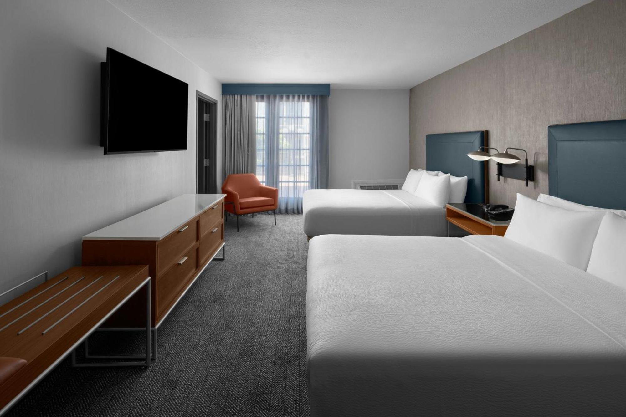 Courtyard San Jose Airport Hotel Bagian luar foto
